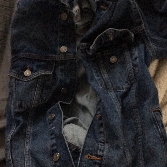 Various different clothes - Picture 12 of 15